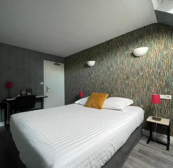 Номер Комфорт, Hôtel De Troyes