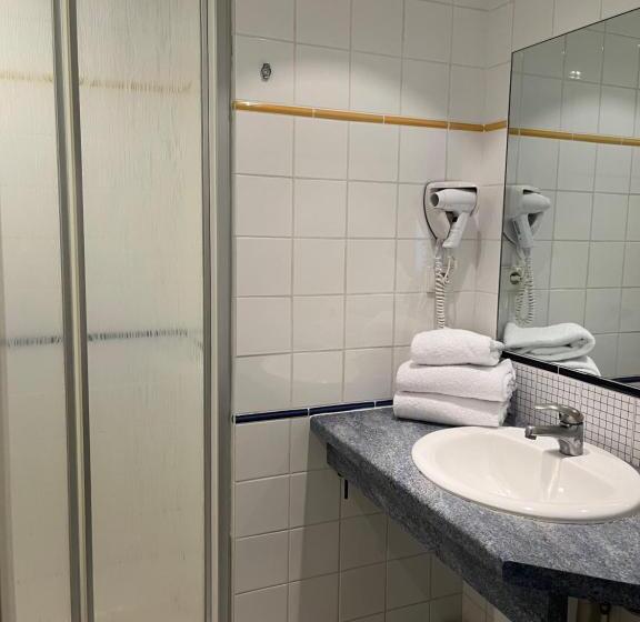 Номер Стандарт, Hôtel De Troyes