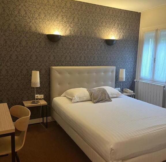 Номер Стандарт, Hôtel De Troyes