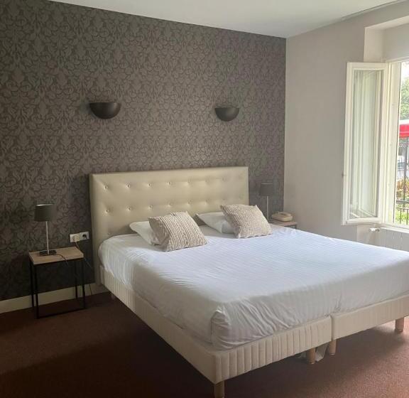 Номер Стандарт, Hôtel De Troyes