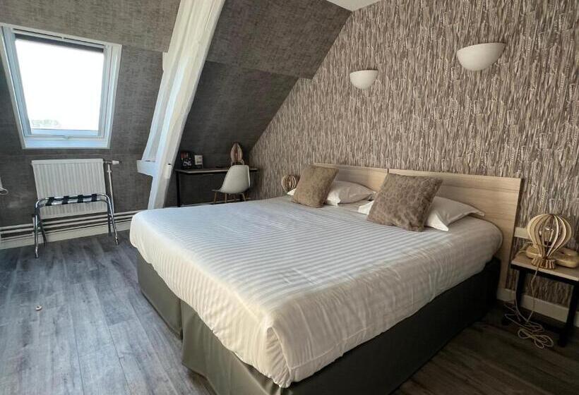 Номер Комфорт, Hôtel De Troyes