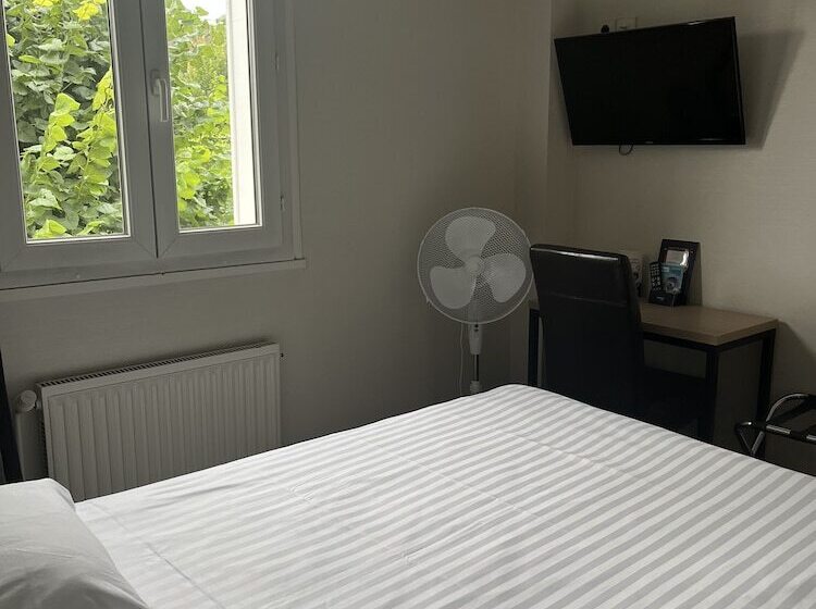 Номер Стандарт Индивидуальный, Hôtel De Troyes