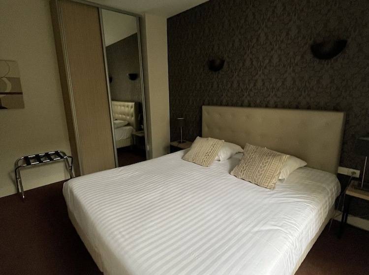 Номер Стандарт, Hôtel De Troyes