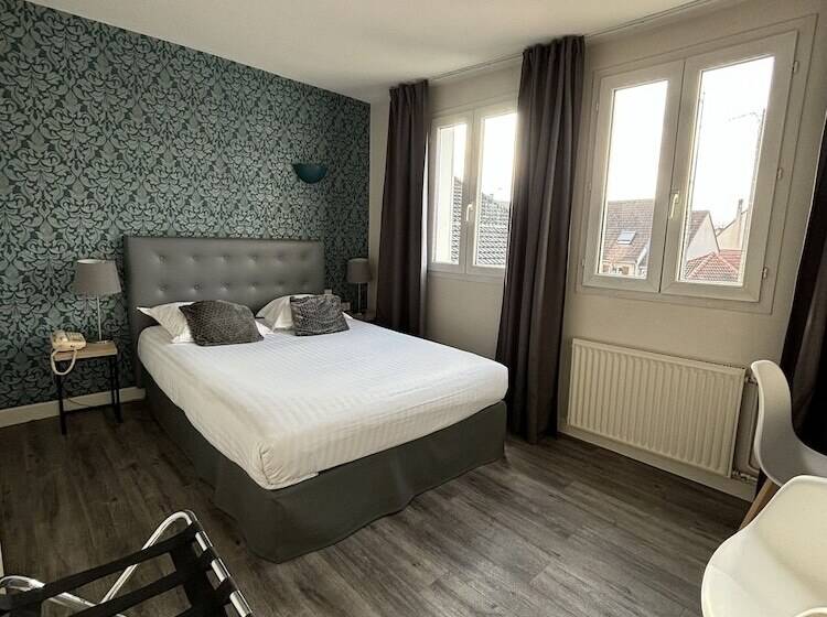 Номер Стандарт, Hôtel De Troyes
