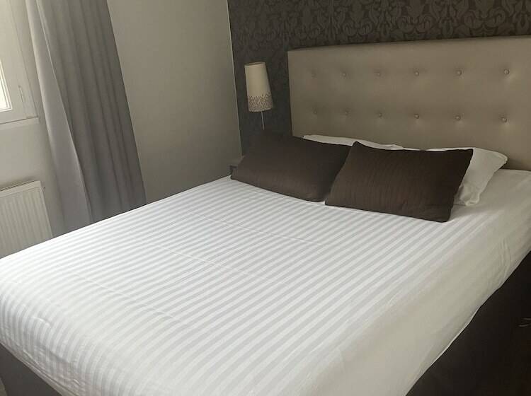 Номер Стандарт, Hôtel De Troyes