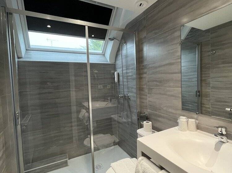 Номер Стандарт Трехместный, Hôtel De Troyes