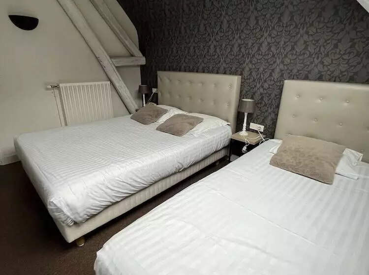 スタンダードトリプルルーム, Hôtel De Troyes