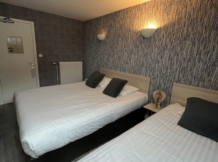 Номер Стандарт Трехместный, Hôtel De Troyes