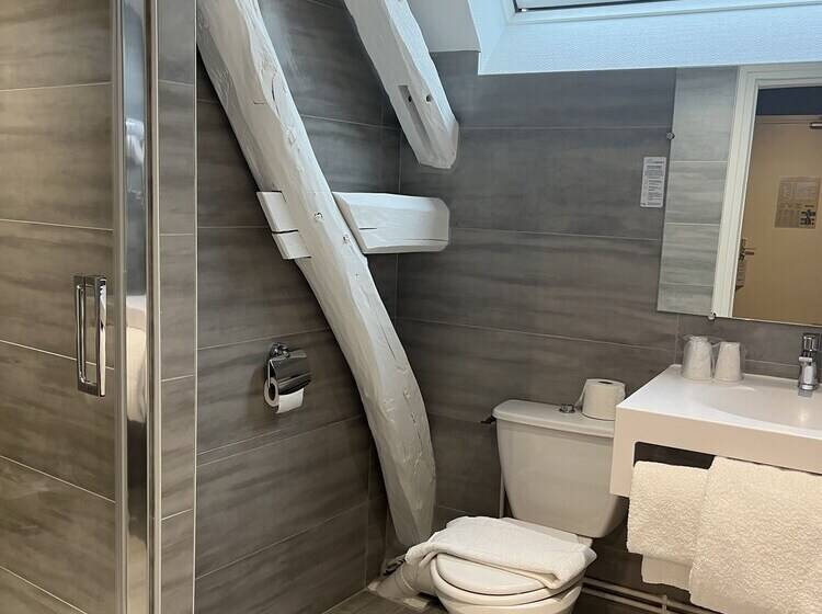 Трехместный Номер Комфорт, Hôtel De Troyes