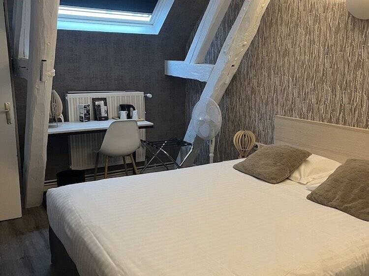 Номер Комфорт, Hôtel De Troyes