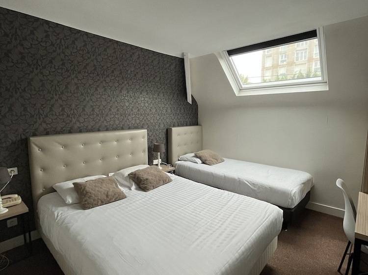 Номер Стандарт Трехместный, Hôtel De Troyes