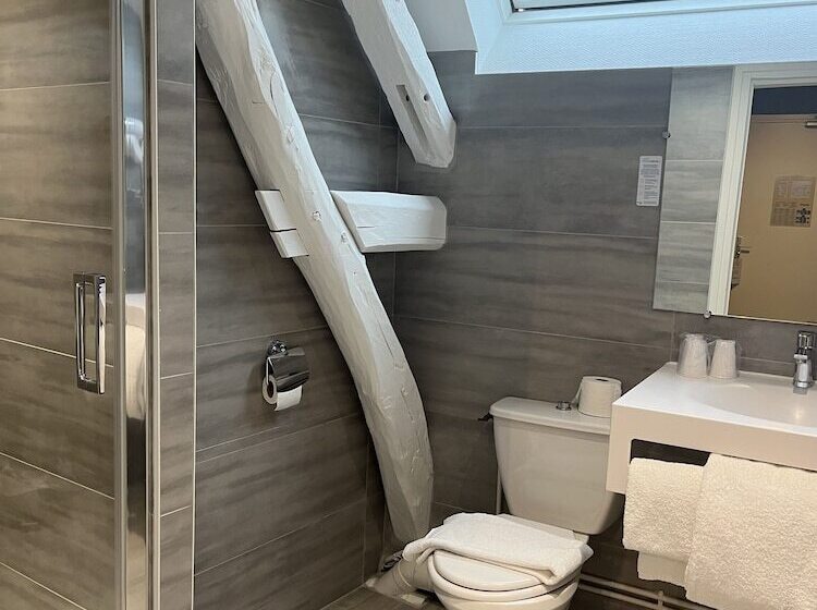 Трехместный Номер Комфорт, Hôtel De Troyes