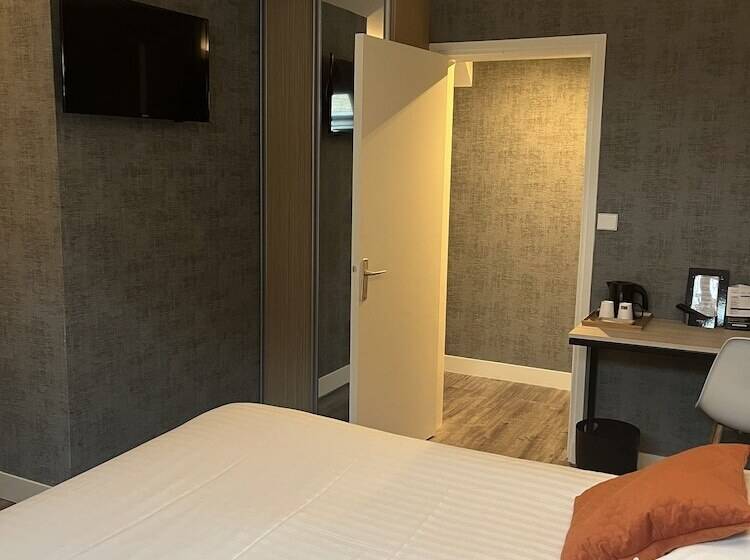 Трехместный Номер Комфорт, Hôtel De Troyes