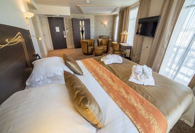 סוויטת ג'וניור, Jehan De Beauce   Teritoria