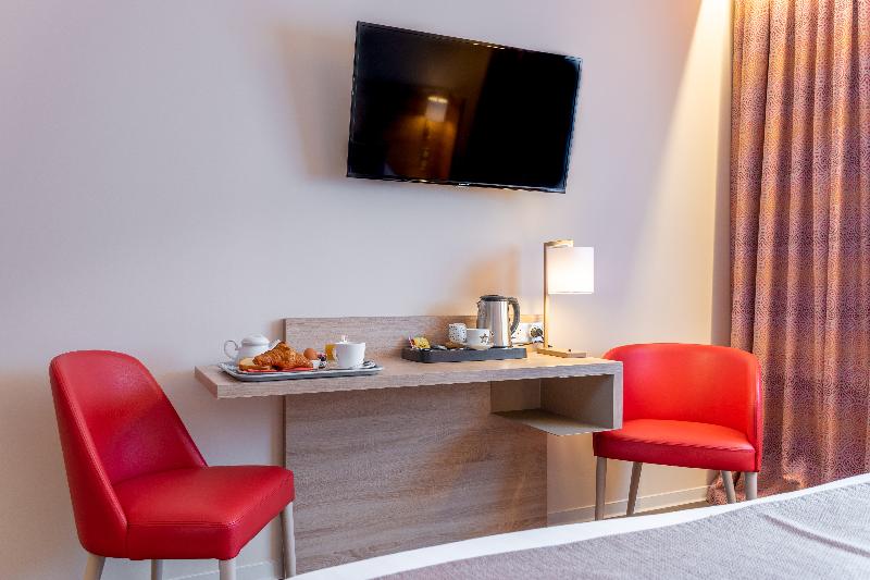 Номер Стандарт, L Empreinte