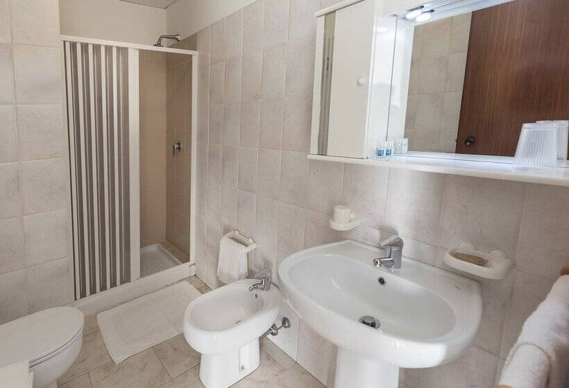 חדר סטנדרט יחיד, Darsena