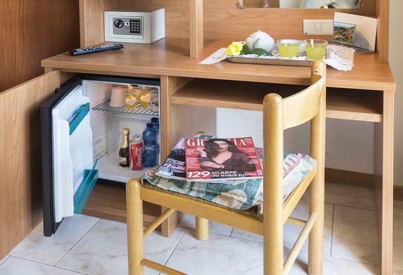 חדר סטנדרט יחיד, Darsena