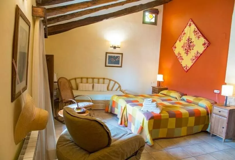 Perhesviitti, La Posada De Berge