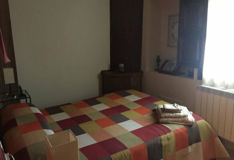 غرفة قياسية, La Posada De Berge