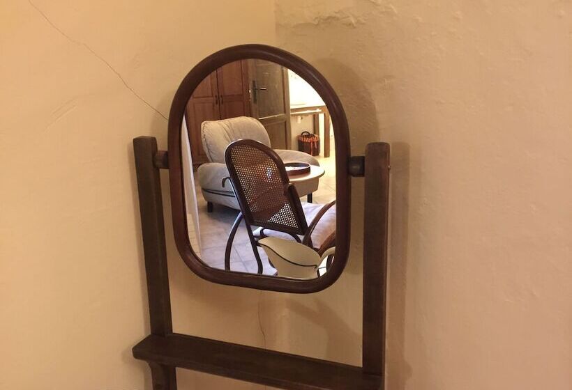 جناح عائلي, La Posada De Berge