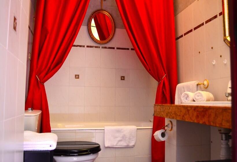 חדר רומנטי, Le Saint Laurent