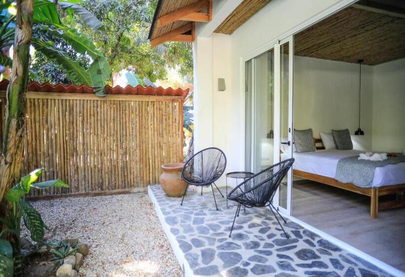 스탠다드 룸 킹사이즈 침대, Manala