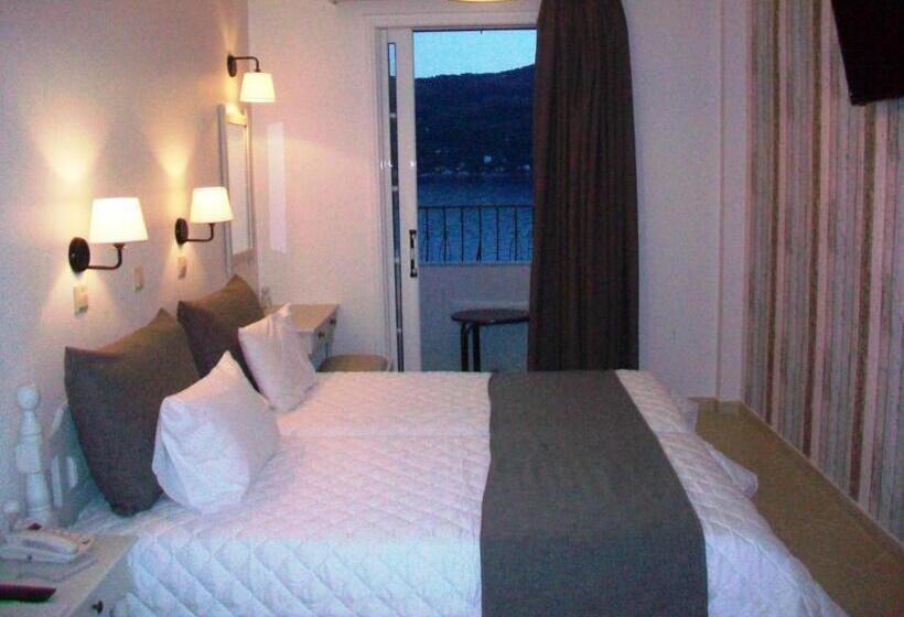 اتاق استاندارد با چشمانداز دریا, Mirini