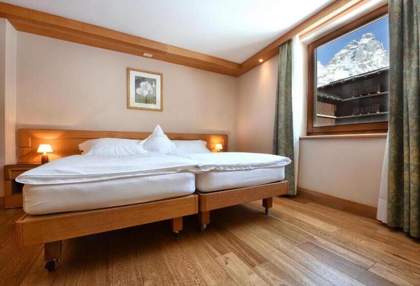 デラックスルーム, Sertorelli Sport