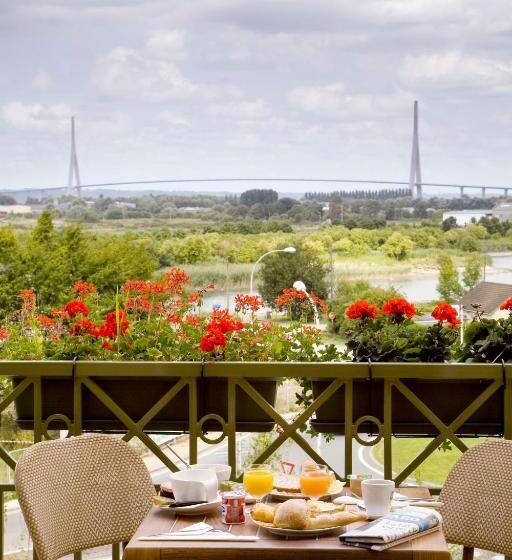 Апартаменты 1 Спальня с Балконом, Tulip Inn Honfleur Residence & Spa