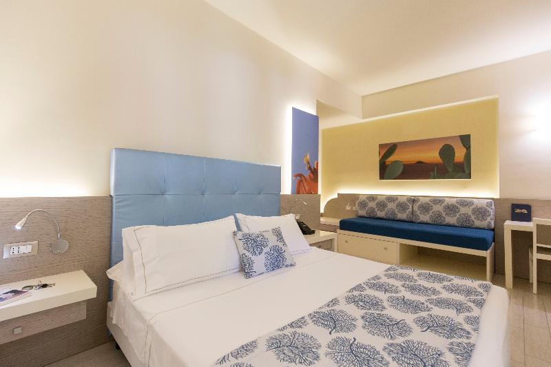 带花园景观的标准三人间, Villaggio Il Gabbiano