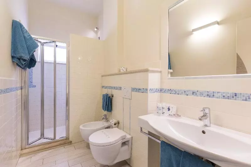 Standard Kolmen Hengen Huone Puutarhanäkymä, Villaggio Il Gabbiano