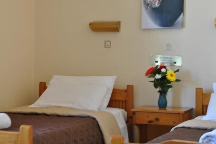 スタンダードシングルルーム, Yiorgos