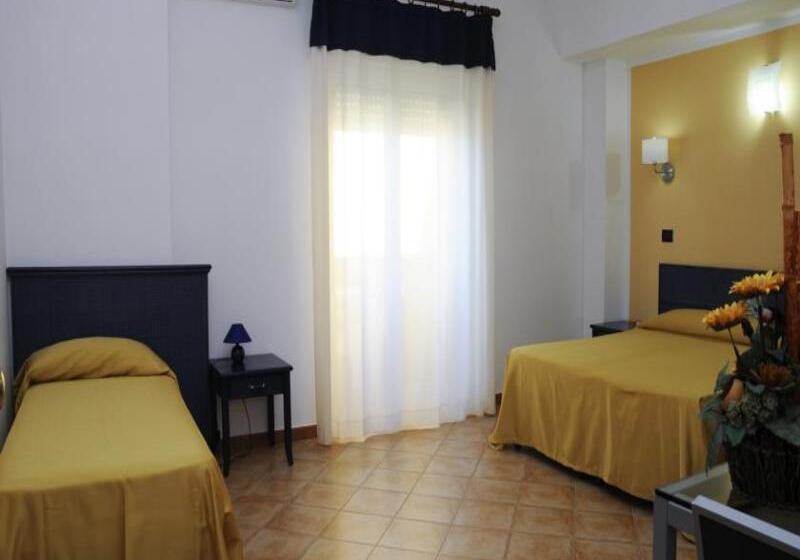 Номер Стандарт Трехместный, Residence Hotel Antica Perla