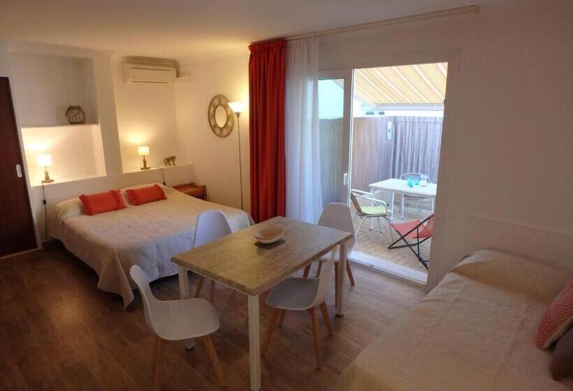 스탠다드 스튜디오 (전망), Residence Veles Plage