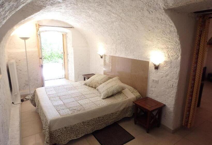 带1个卧室的带阳台的公寓, Residence Veles Plage