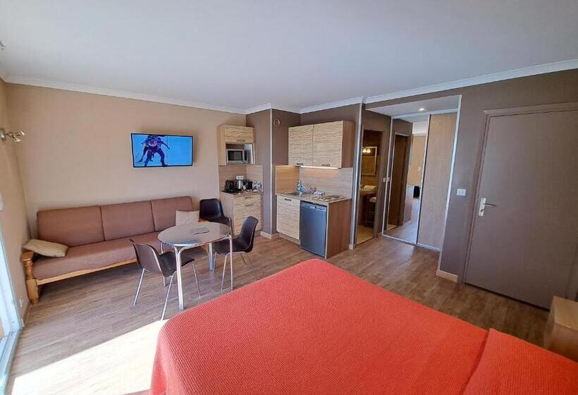 带海景的标准工作室, Residence Veles Plage