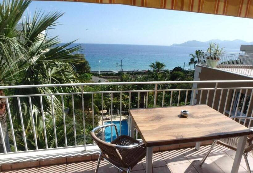 带海景的标准工作室, Residence Veles Plage