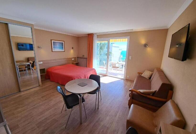 带海景的标准工作室, Residence Veles Plage