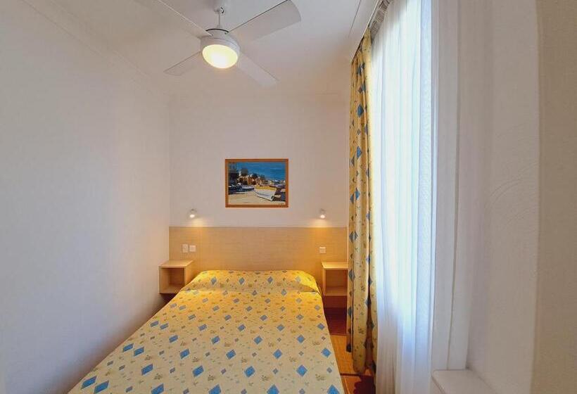 带1个卧室带观景的公寓, Residence Veles Plage