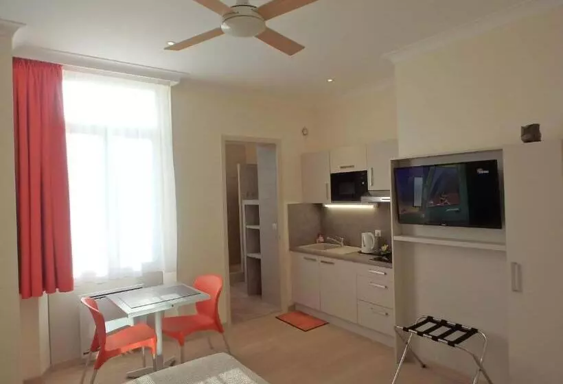 Standard-studio, Residence Veles Plage