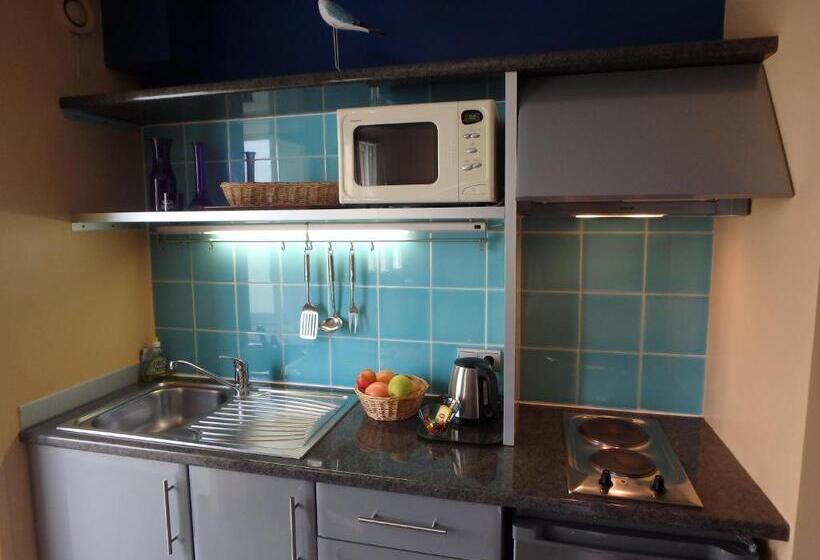 스탠다드 스튜디오, Residence Veles Plage
