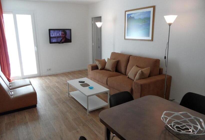 带2个卧室带海景的公寓, Residence Veles Plage