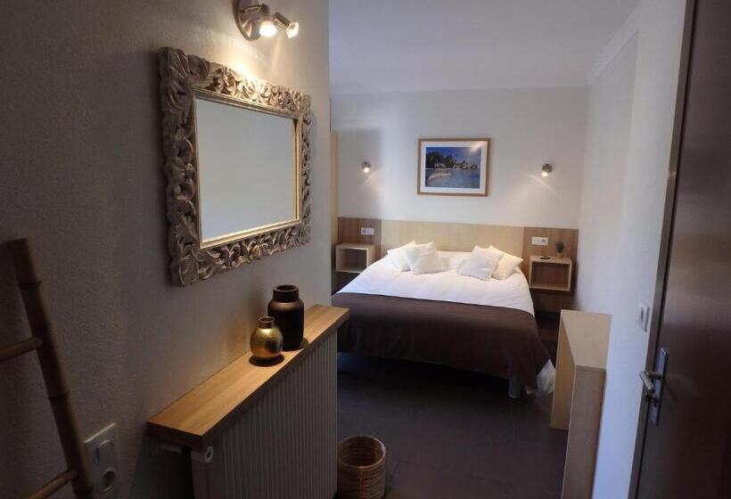 带1个卧室带观景的公寓, Residence Veles Plage