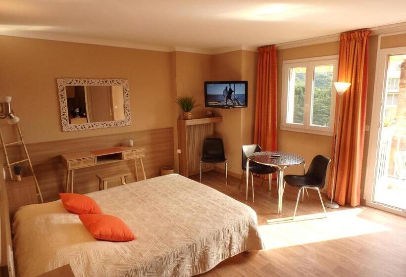 带观景的标准工作室, Residence Veles Plage