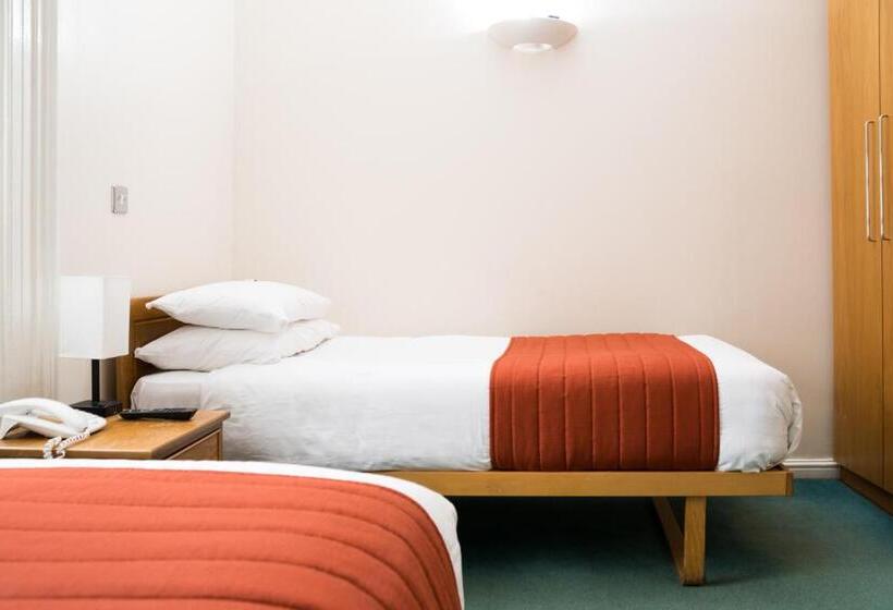 غرفة قياسية, 63