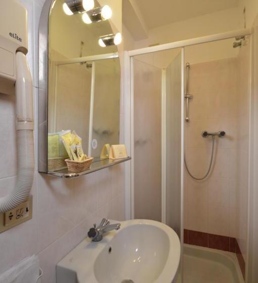 اتاق استاندارد, Albergo Marin