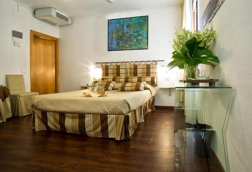 اتاق سوپریور, Albergo Marin