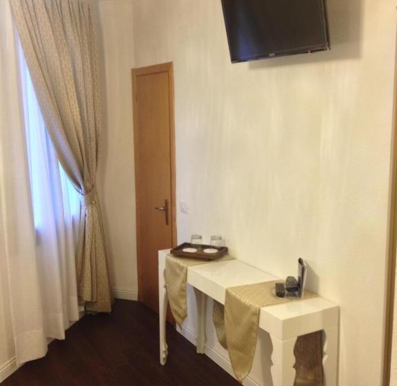 اتاق سوپریور, Albergo Marin