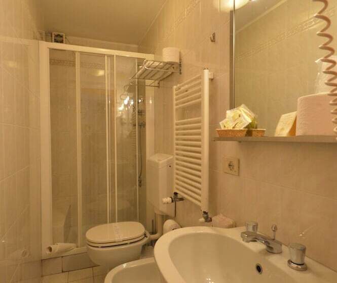 اتاق استاندارد, Albergo Marin