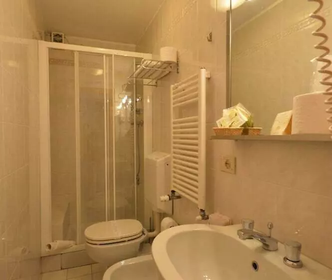 اتاق استاندارد, Albergo Marin